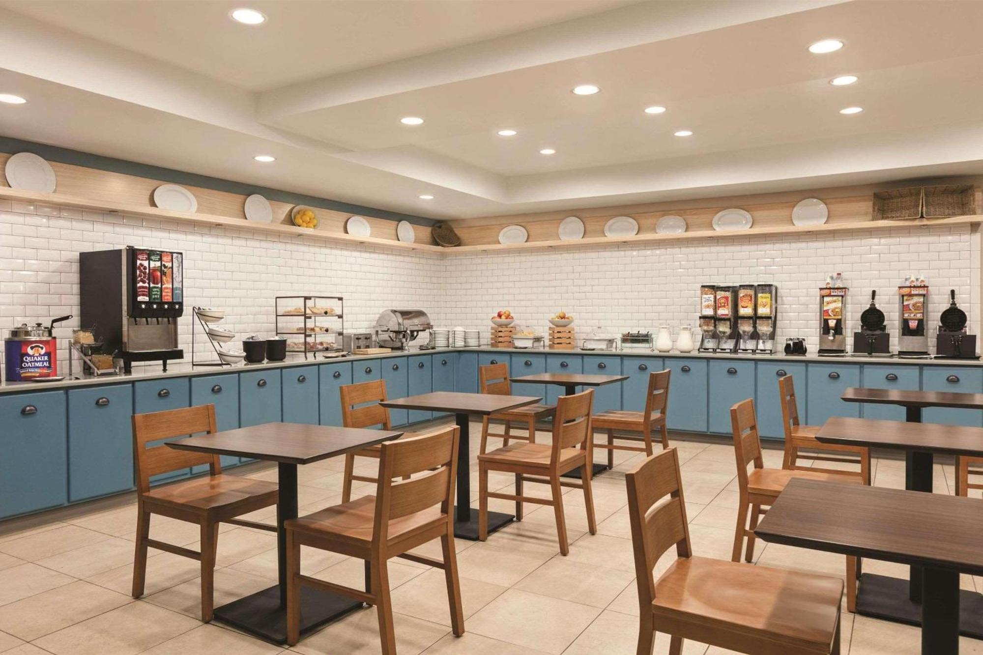 Country Inn & Suites By Radisson, Petersburg, Va Екстериор снимка