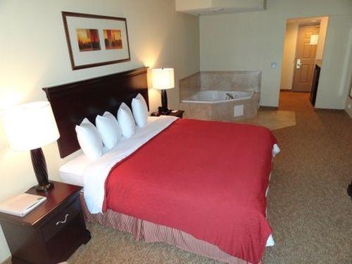 Country Inn & Suites By Radisson, Petersburg, Va Стая снимка